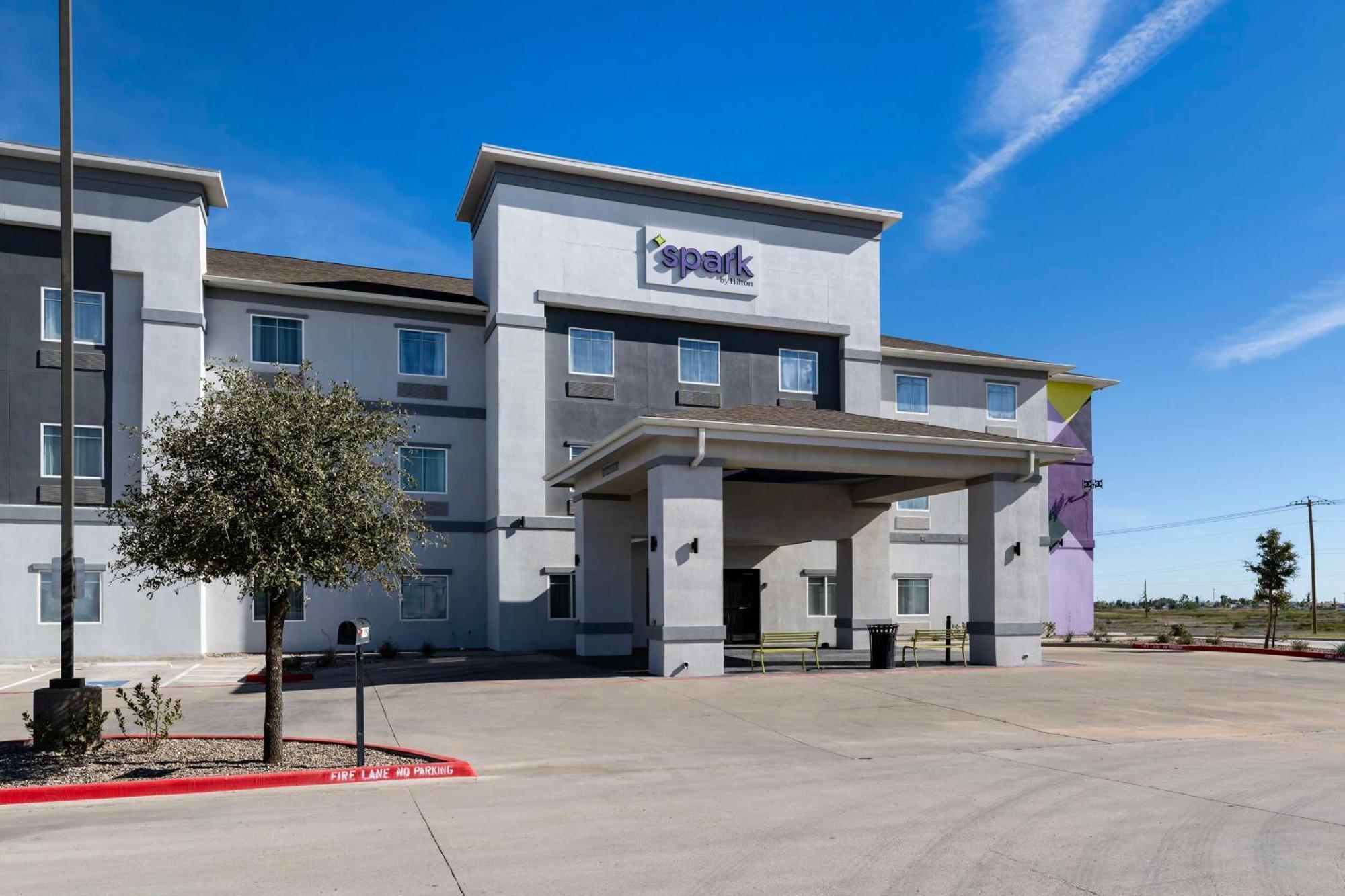 Spark By Hilton Midland South Kültér fotó